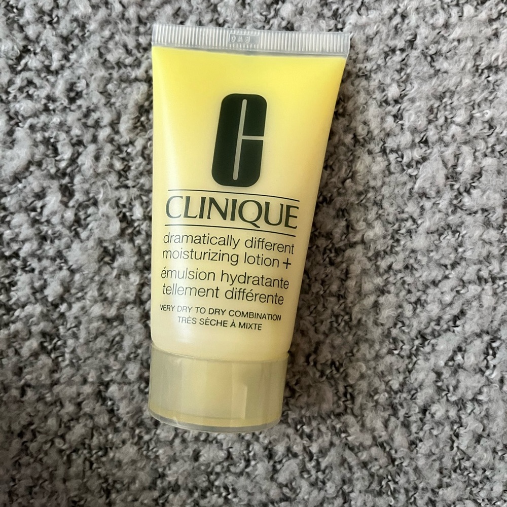 🔴 5 for $25🔴 Clinique moisturizing lotion